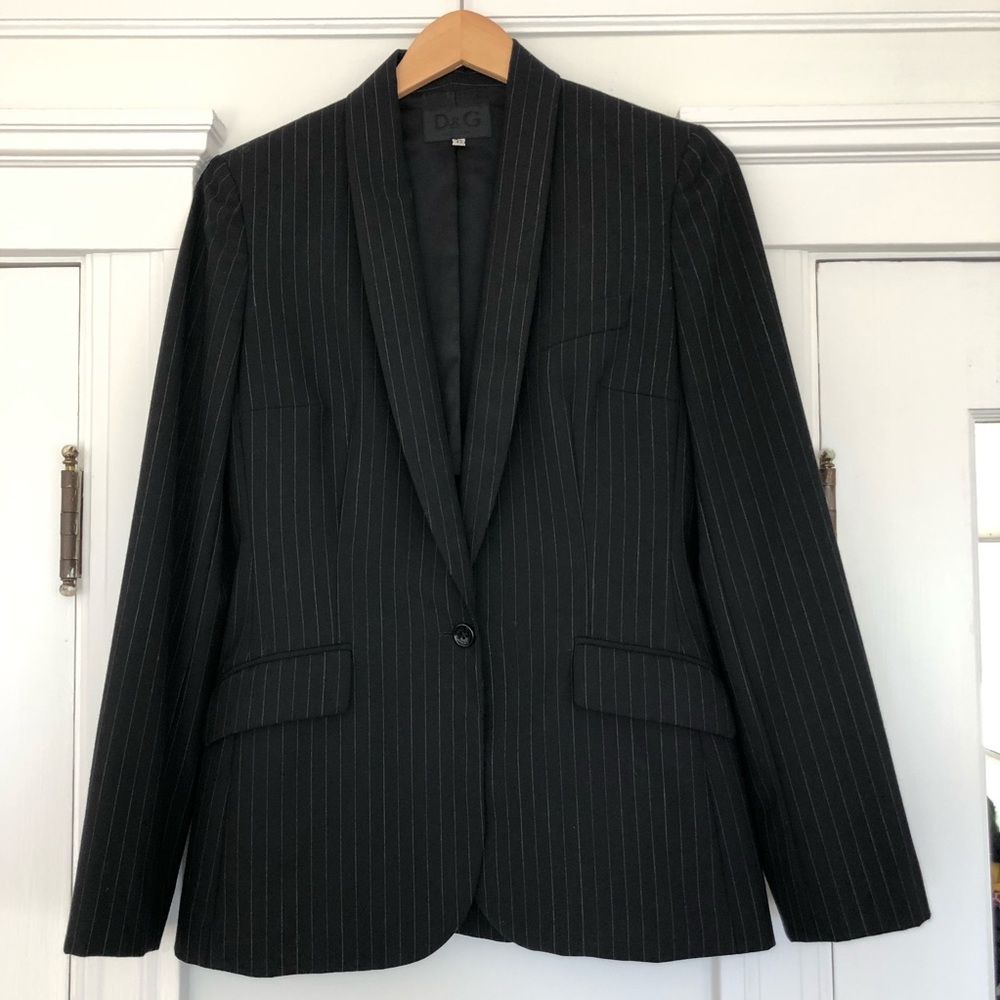 Black pinstripe Dolce & Gabanna fitted blazer